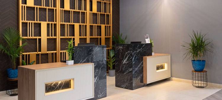 孟菲斯I-240拉昆塔温德姆套房酒店(La Quinta Inn & Suites by Wyndham Memphis I-240)图片