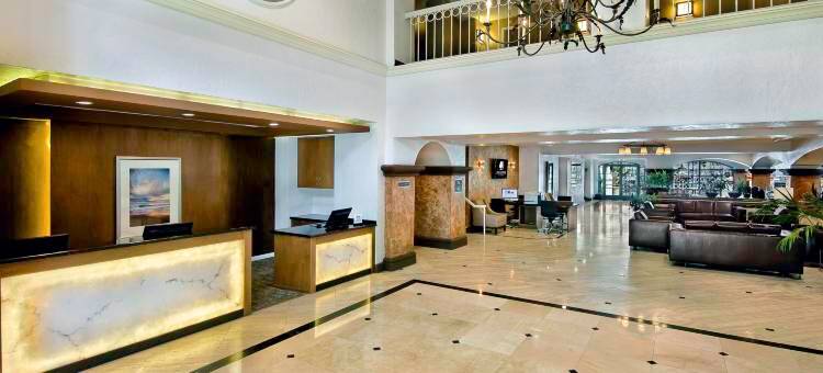 圣佩德罗洛杉矶港希尔顿逸林酒店(DoubleTree by Hilton San Pedro - Port of Los Angeles)图片