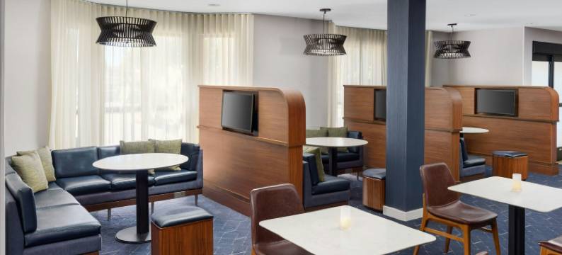 萨利纳斯蒙特利万豪万怡酒店(Courtyard Salinas Monterey)图片