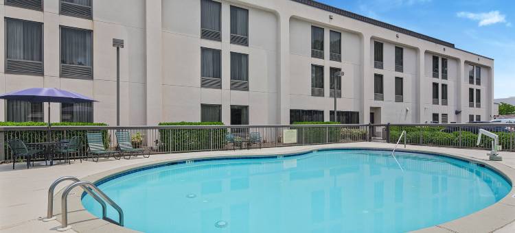 亚特兰大市中心肯纳瑟欢朋酒店(Hampton Inn Atlanta-Town Center/Kennesaw)图片