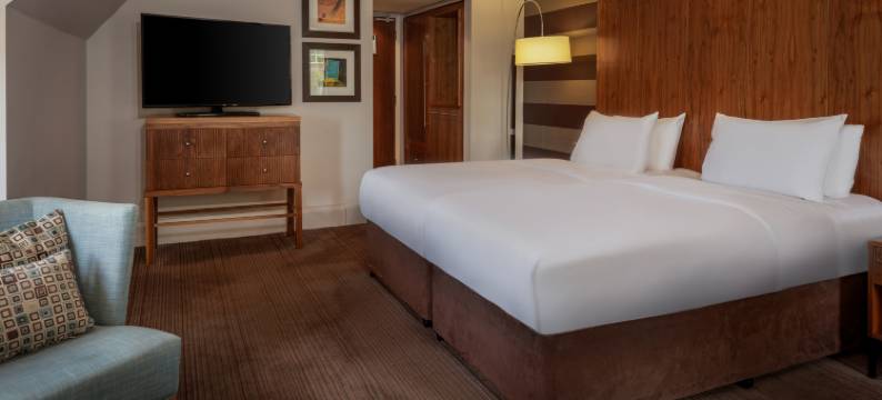 英国埃文河畔斯特拉福德希尔顿逸林酒店(DoubleTree by Hilton Stratford Upon Avon)图片