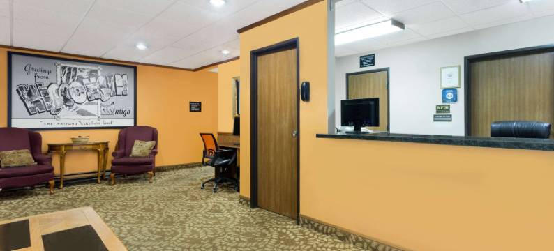 安蒂戈速8酒店(Super 8 by Wyndham Antigo)图片