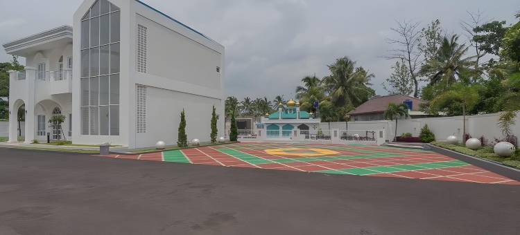 红多兹伊斯兰酒店@打横市穆蒂亚拉大别墅(RedDoorz Syariah @ Villa Grand Mutiara Tasikmalaya)图片