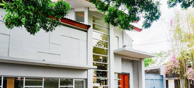 红多兹酒店-近日惹城购物中心4号(RedDoorz Near Jogja City Mall 4)图片