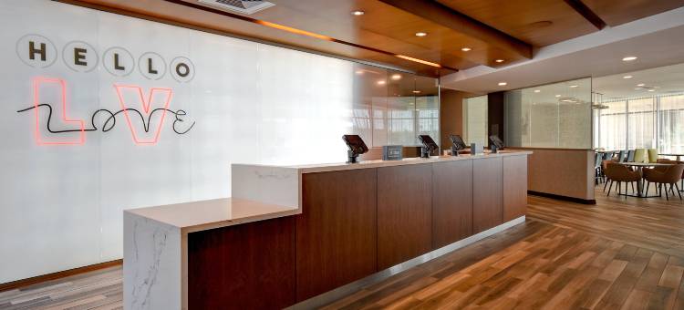 拉斯维加斯会议中心欢朋套房酒店(Hampton Inn & Suites Las Vegas Convention Center)图片