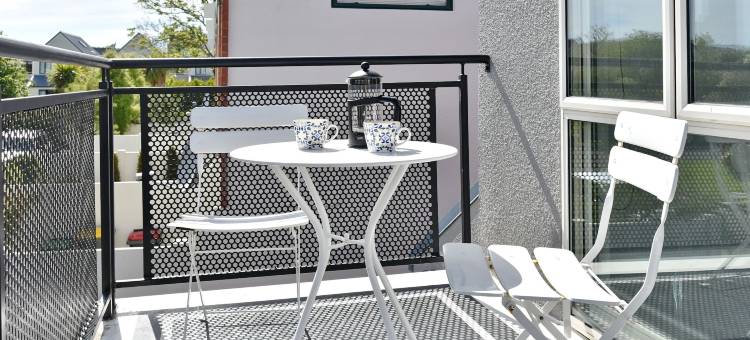 Moa Place - 基督城度假屋(City Haven - 4Br for Families & Friends, Secure Parking)图片