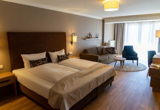 Post Seefeld - Wellnesshotel Tirol Hotel Overview