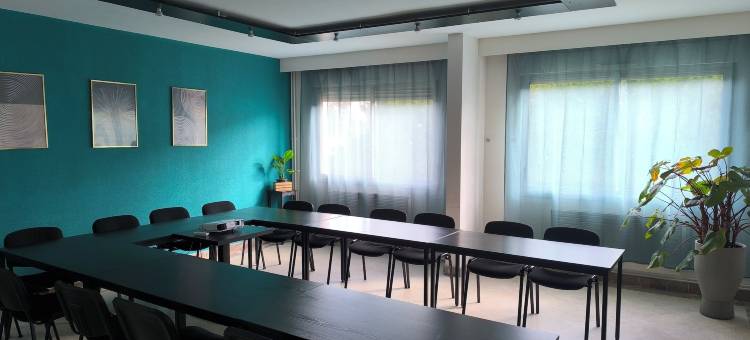 阿多尼斯里昂东酒店(Adonis Lyon Est Hôtel Artys)图片