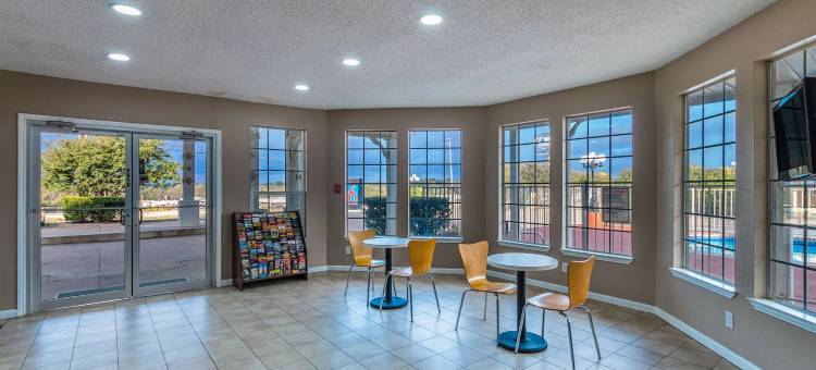 沃克西哈奇6号汽车旅馆(Motel 6 Waxahachie, TX)图片