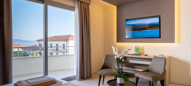 丽都宫套房酒店(Palace Lido Hotel & Suites)图片