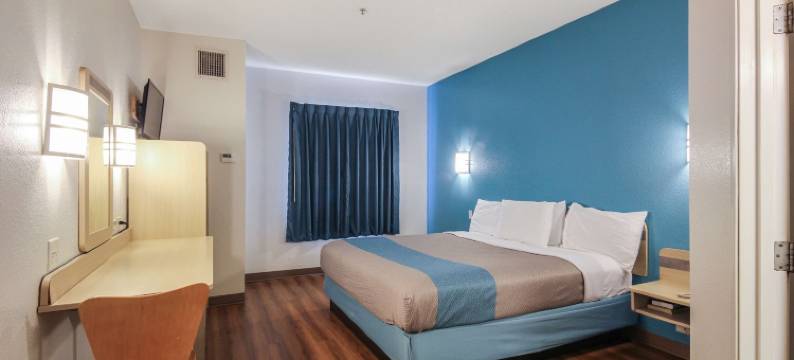 纽布朗费尔斯6号汽车旅馆(Motel 6 New Braunfels, TX)图片