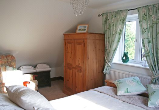 Avon Lodge Hotel Overview