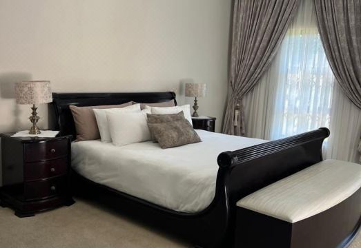 Letsatsing Lodge Hotel Overview