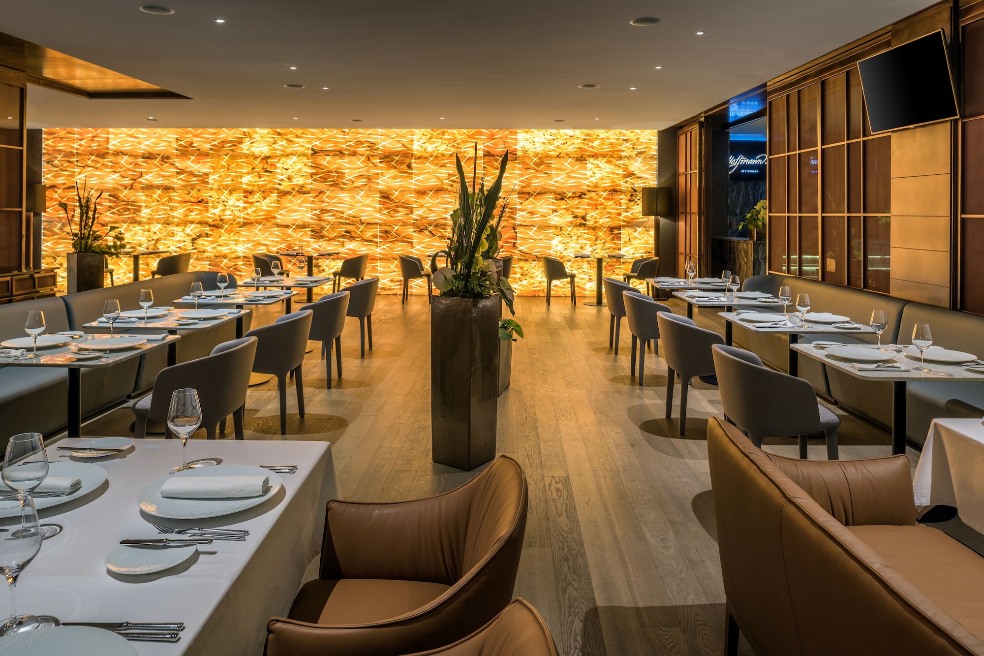 Crystal House Suite Hotel & Spa Over view