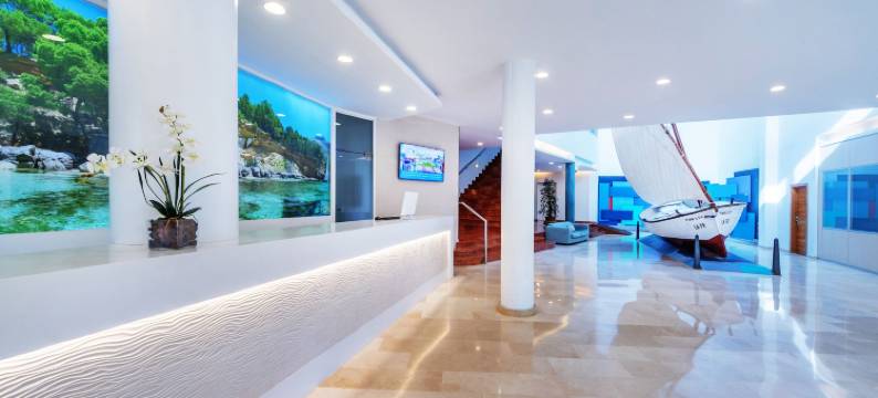 丰塔内利亚斯海滩公寓式酒店(Aparthotel Fontanellas Playa)图片