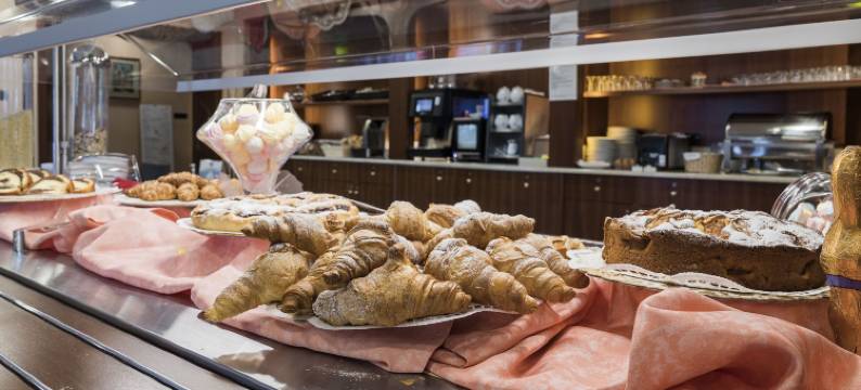 加尔德尼亚酒店(Hotel Gardenia Sirmione)图片