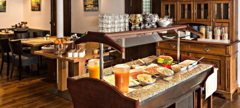 维恩豪斯韦斯酒店(Hotel Weinhaus Weis)图片