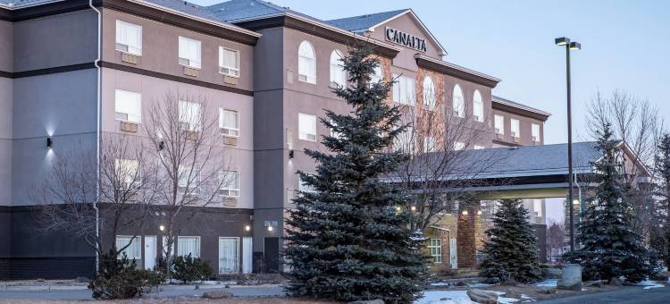 华美达高地河流酒店(Canalta High River)图片