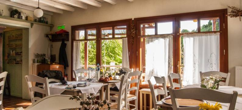 维拉加斯旅馆(Viraggas Traditional Hotel)图片