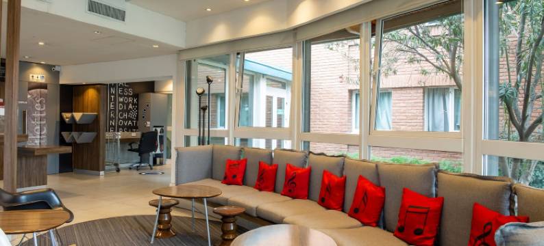 宜必思门多萨酒店(Ibis Mendoza)图片