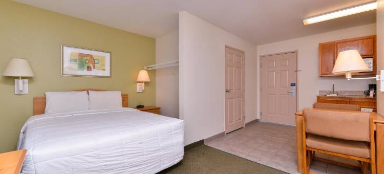 温尼美洲最佳价值套房酒店(Americas Best Value Inn and Suites Winnie)图片