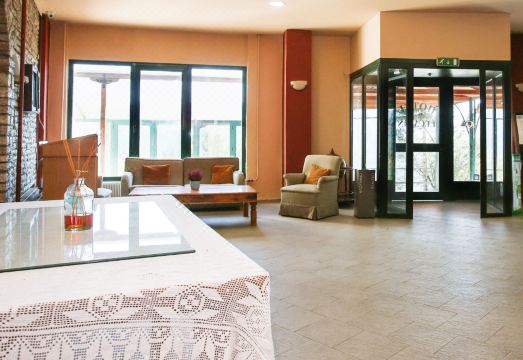 Hotel Lecadin Hotel Overview