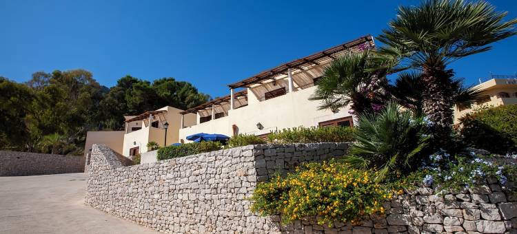 维拉吉奥卡拉曼奇纳酒店(Villaggio Cala Mancina)图片
