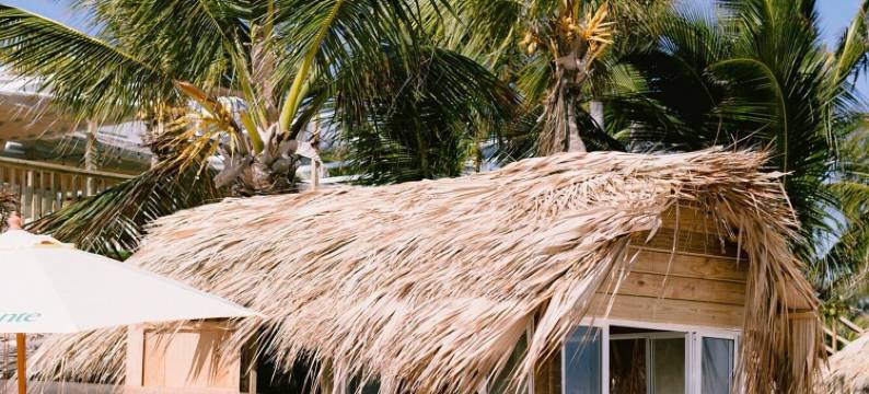 距离海滩仅几步之遥的极美公寓(Incredibly Beautiful Condo Just Steps to the Beach)图片