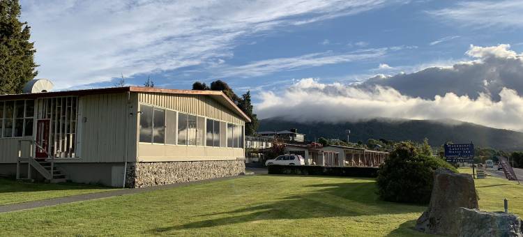 马纳普里湖景汽车旅馆(Te Anau Manapouri Lake Hotel)图片