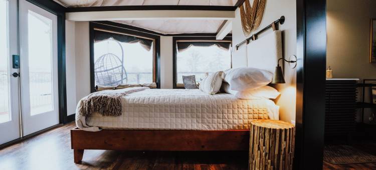 星光天堂怀斯湖(Starlight Haven Weiss Lake)图片