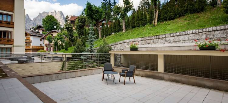 科尔蒂纳丹佩佐撒瓦尔宫丽笙住宅酒店(Radisson Residences Savoia Palace Cortina Dampezzo)图片