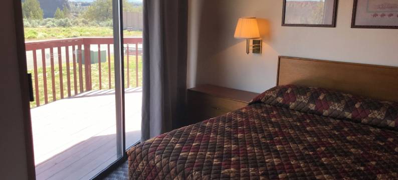 史密斯岩石度假村(Smith Rock Resort)图片