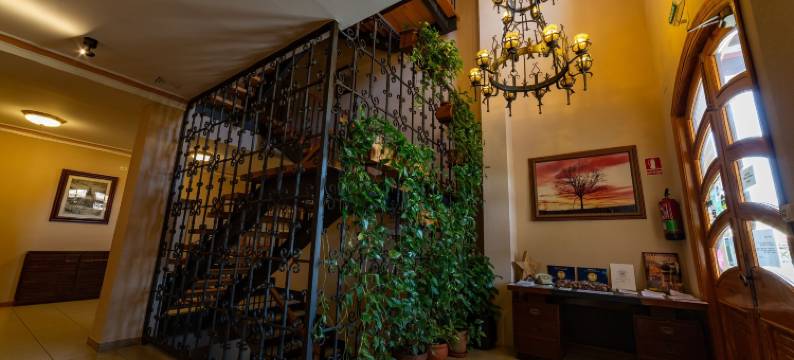 鲁维耶洛斯酒店(Hotel de Montaña Rubielos)图片