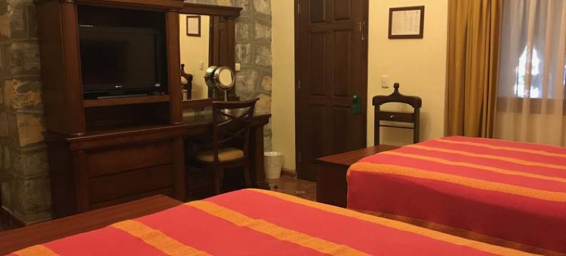 瓦雷斯酒店(Hotel Valles)图片