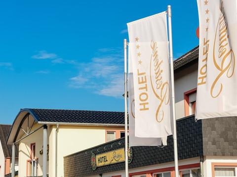 巴本豪森住宿酒店