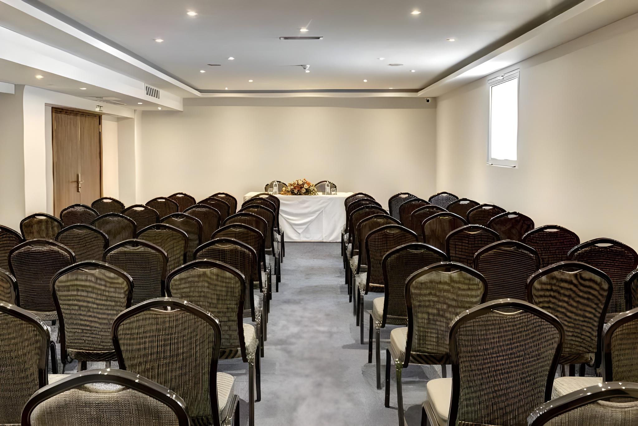 Hotel Argento Over view