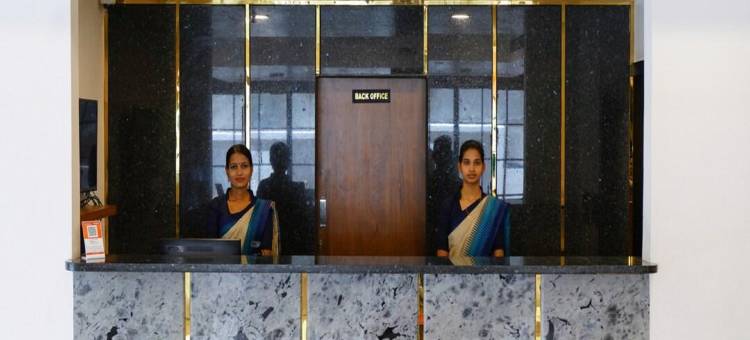 科维鲁大酒店(Kovvuru Grand)图片