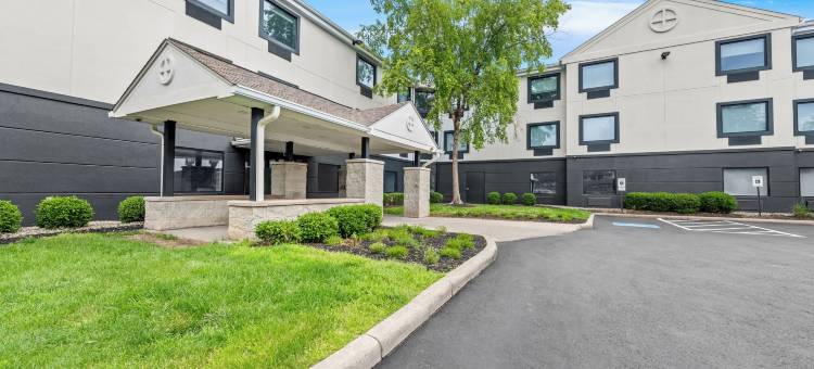 哥伦布北沃辛顿 MainStay 套房酒店(MainStay Suites Columbus North - Worthington)图片