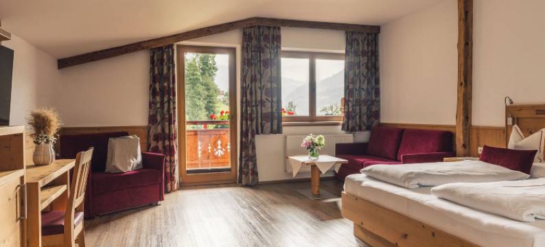 齐勒河谷斯图姆的马尔岑克拉姆酒店(Hotel Märzenklamm Stumm im Zillertal)图片