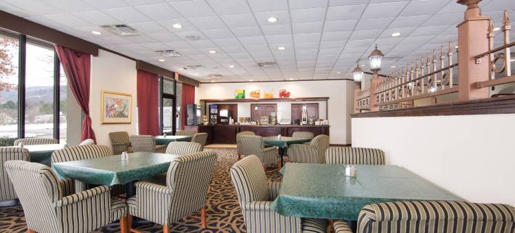 奥尼昂塔古柏镇区凯艺酒店(Quality Inn Oneonta Cooperstown Area)图片