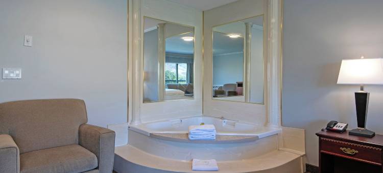 河畔套房酒店(Riverland Inn & Suites)图片