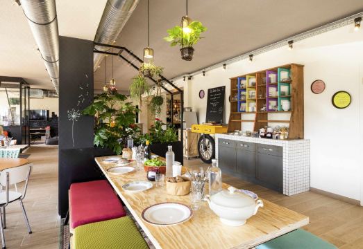 Greet Hotel Beaune Hotel Overview