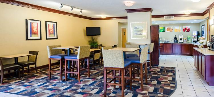 林奇堡大学附近凯艺酒店(Quality Inn Lynchburg Near University)图片