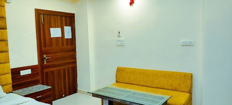 皇家阿南达姆酒店(Hotel Royal Aanandam)图片