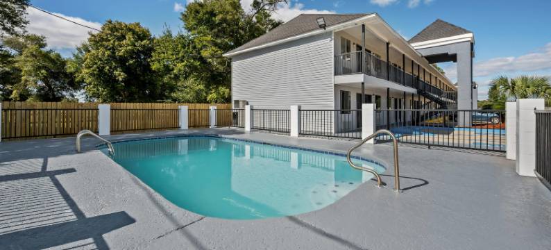 比洛克西海滩伊克诺旅馆(Econo Lodge Biloxi Beach)图片