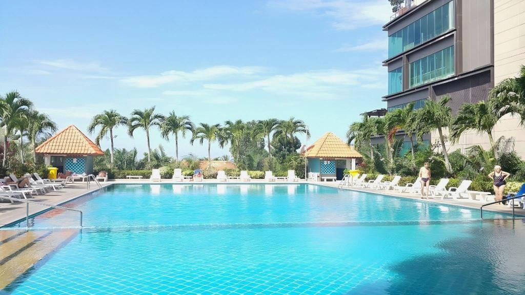 Vtsix Condo Rentals at View Talay 6 Pattaya Over view