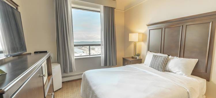 亚瑟王子海滨套房酒店(Prince Arthur Waterfront Hotel & Suites)图片