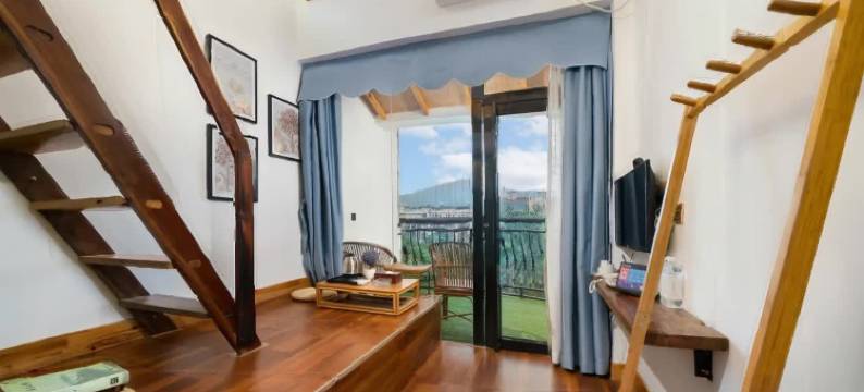 荷塘月色·江滨宿(南宁市隆安县江滨公园店)图片