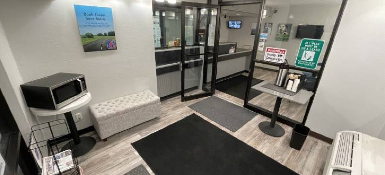 锡达拉皮兹6号汽车旅馆(Motel 6 Cedar Rapids, IA)图片