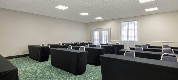 里德公园拉昆塔旅馆及套房(Spark by Hilton Tucson Reid Park)图片